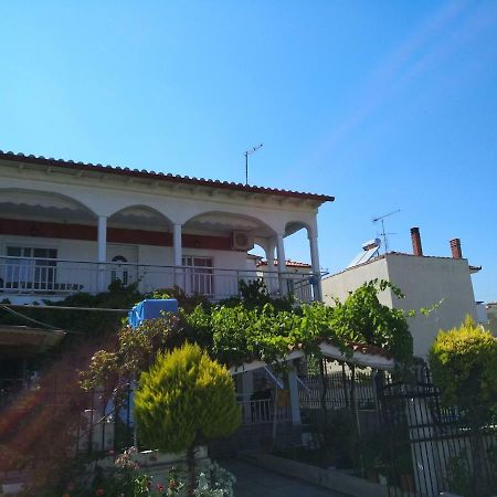 Grigorios Apartments Неа-Врасна Экстерьер фото